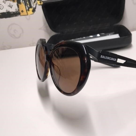 New Authentic Balenciaga Tortoise Shell Sunglasses BB0024SA 001 - Picture 11 of 12